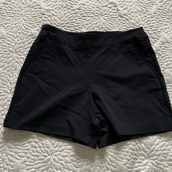 Bar III Black Shorts Ruffle Detail Size 4 - Picture 4 of 7